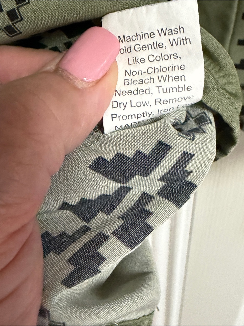 SHEIN Olive Green Blouse with Black Geometric Print - Picture 5 of 6